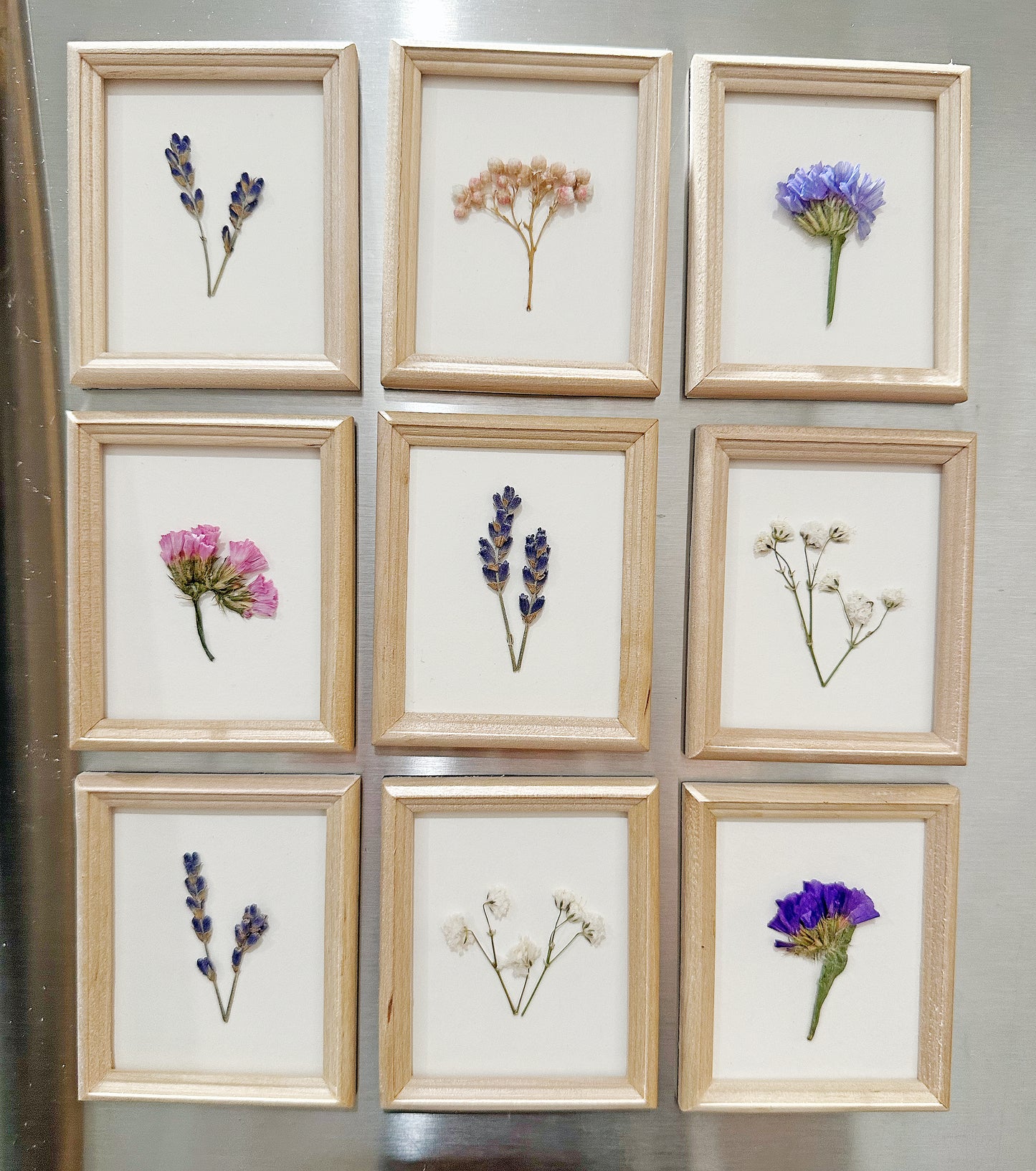 DRIED FLOWER MAGNET FRAME