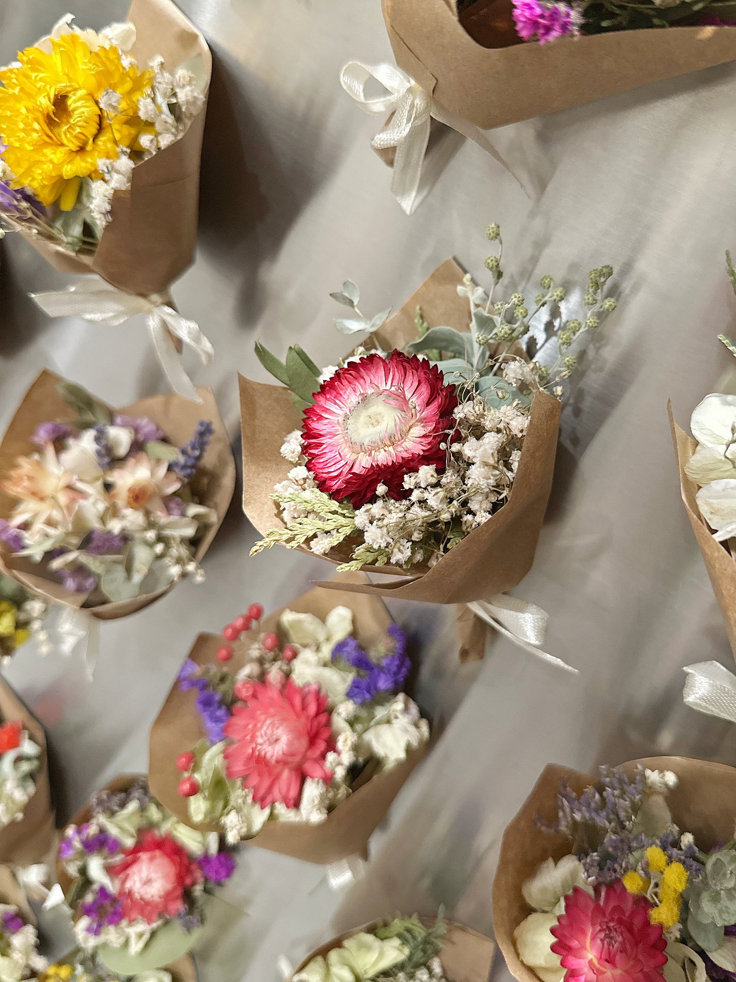 DRIED FLOWER MAGNET BOUQUET - SMALL