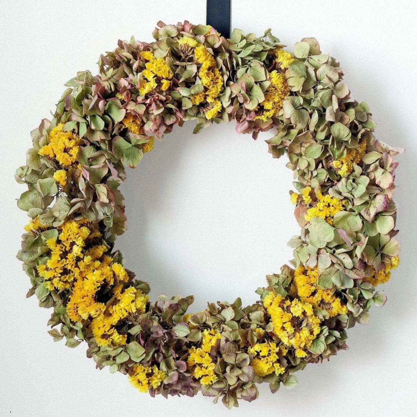 DRIED FLOWER WREATH