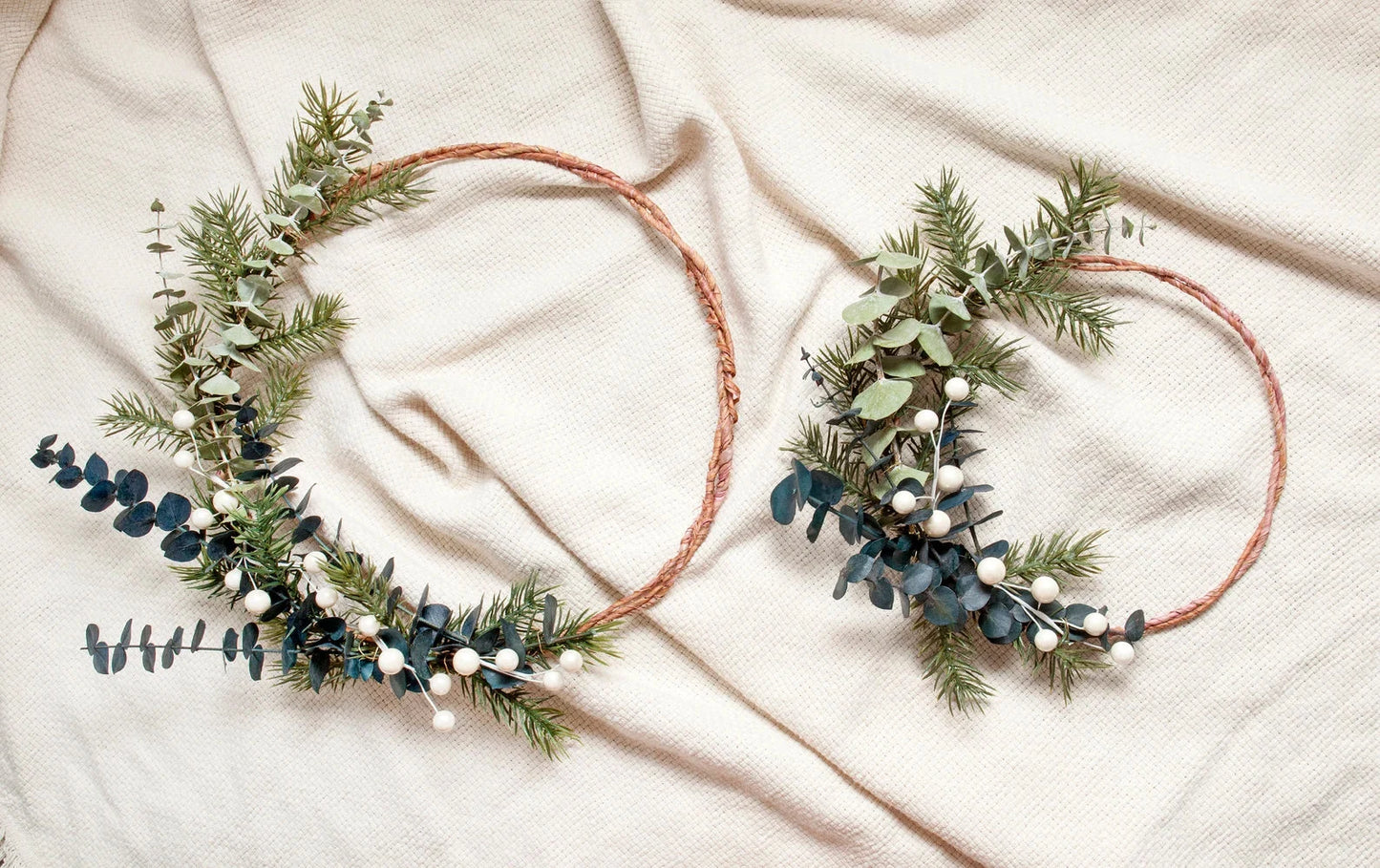 DRIED EUCALYPTUS FAUX BERRY GREENERY WREATH